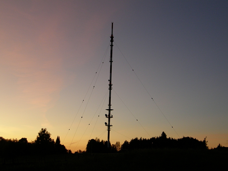 Funkmast am Abend