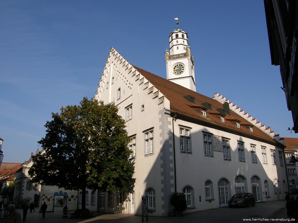 Sparkasse und Turm (von Marktstr. aus)