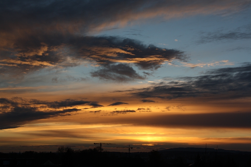 Goldstreifen am Horizont